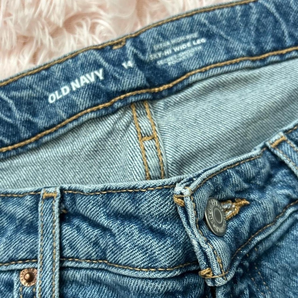Jeans - Picture 2 of 2